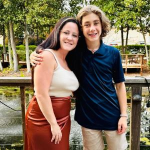 Ashleigh Evans sister Jenelle Evans with her son Jace